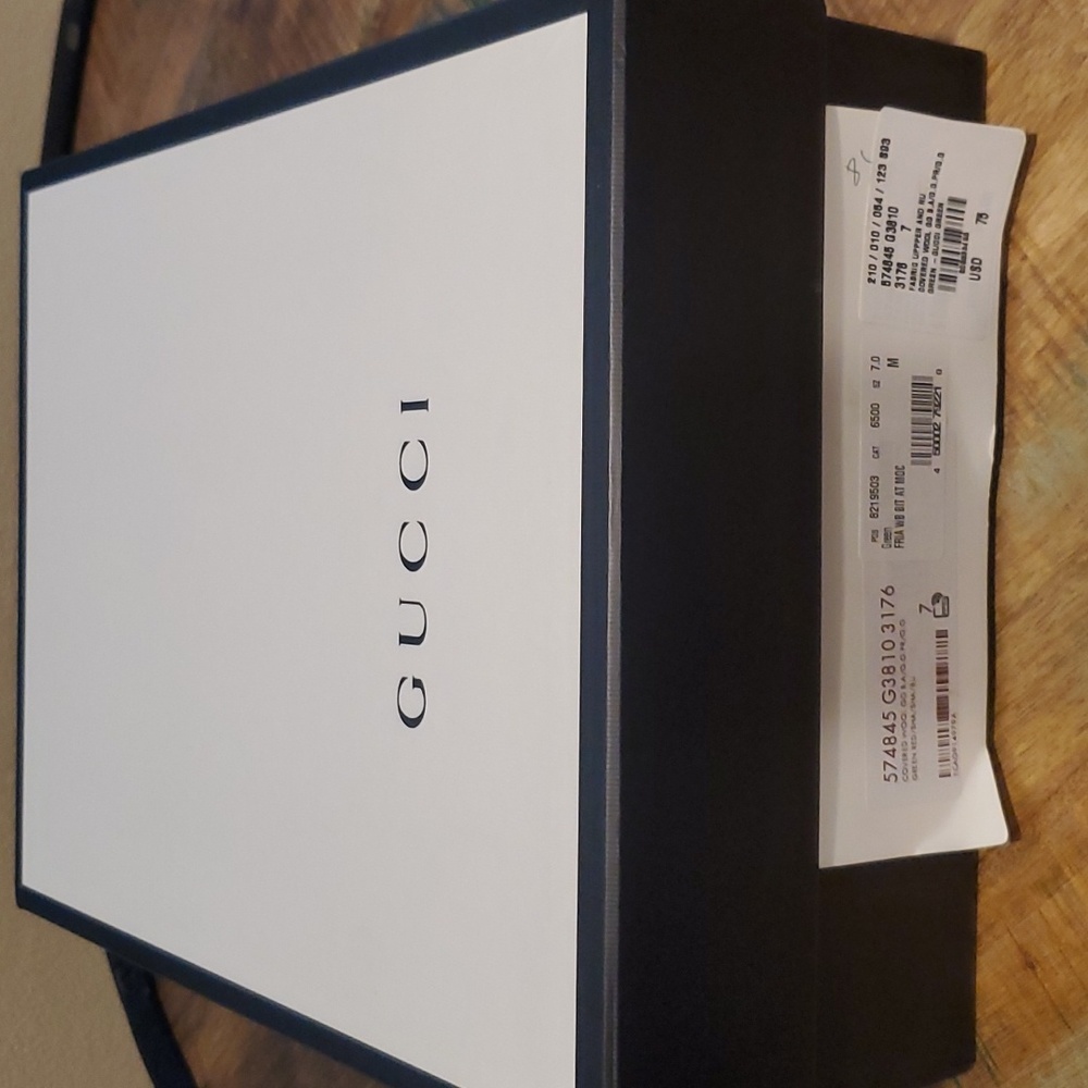 Gucci - Picture 6 of 6